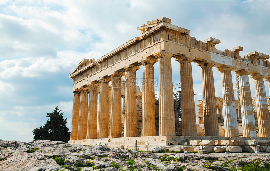 希腊雅典卫城的帕台农神庙柱子历史石头建筑学天空旅行旅游大理石考古学废墟图片