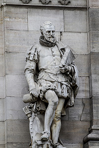 Cervantes雕塑 西班牙马德里国家图书馆外墙背景图片
