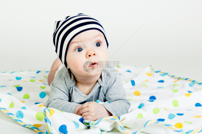 蓝眼宝宝儿童蓝色白色蓝眼睛男生童年孩子男性情感图片