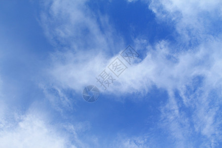 蓝天空和乌云白色天气太阳天空背景图片