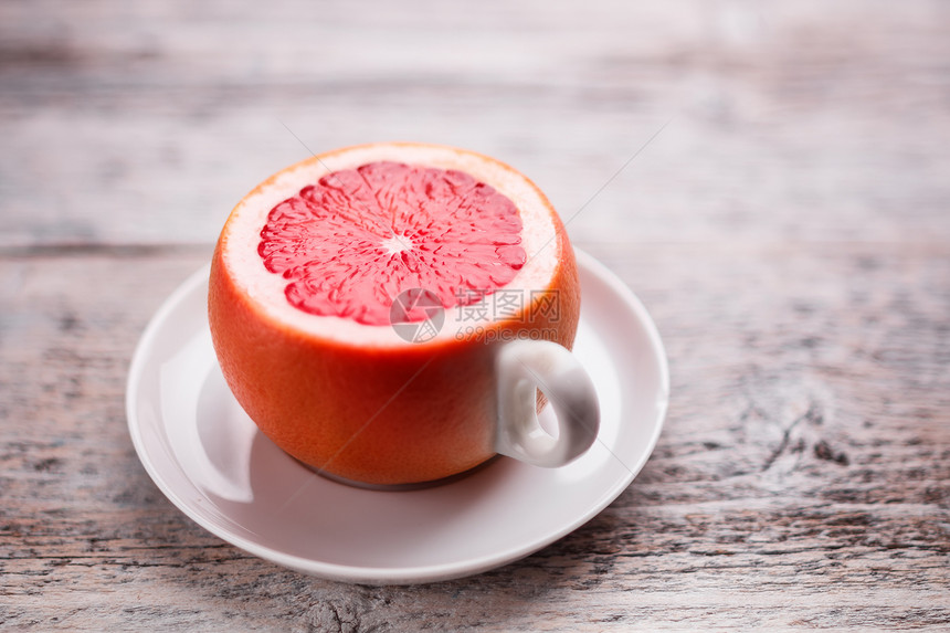 从葡萄汁中抽取的杯子饮料水果饮食果味柚子茶碗红色甜点食物芳香图片