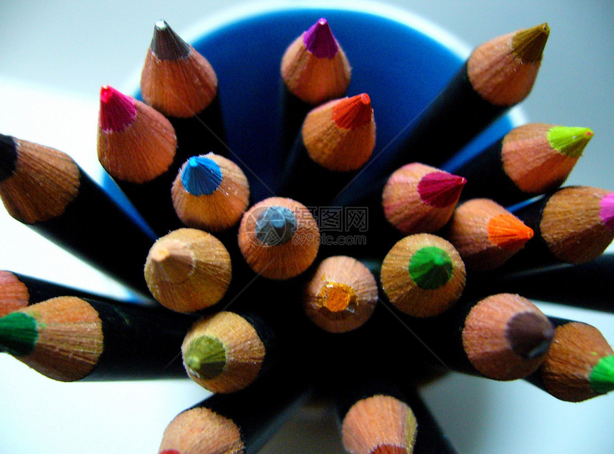 彩色铅笔紫色棕色素描橙子蓝色彩虹团体粉色木头调色板图片