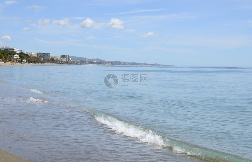 马尔贝拉海滩支撑海岸线海滩海景自然海岸图片