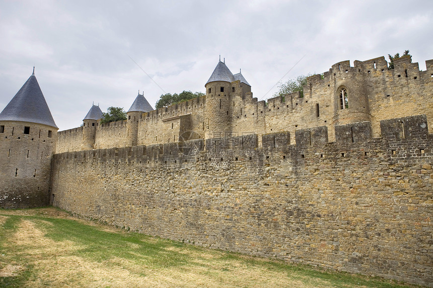 卡尔卡松据点旅游城堡阳光爬坡地标安全防御石头墙壁图片