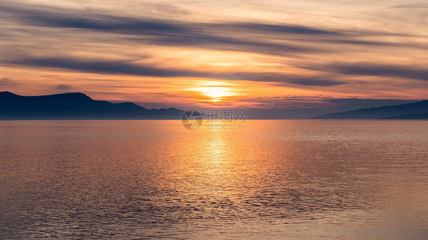 海洋景色日落反射海岸太阳海浪地平线海滩阳光季节海景天气图片