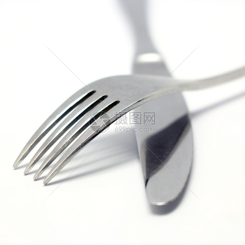 叉刀刀餐具食物桌布晚餐餐厅盘子午餐银器桌子早餐图片