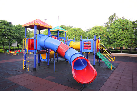 儿童游乐场童年游戏教育乐趣地面孩子们玩具喜悦公园孩子背景图片