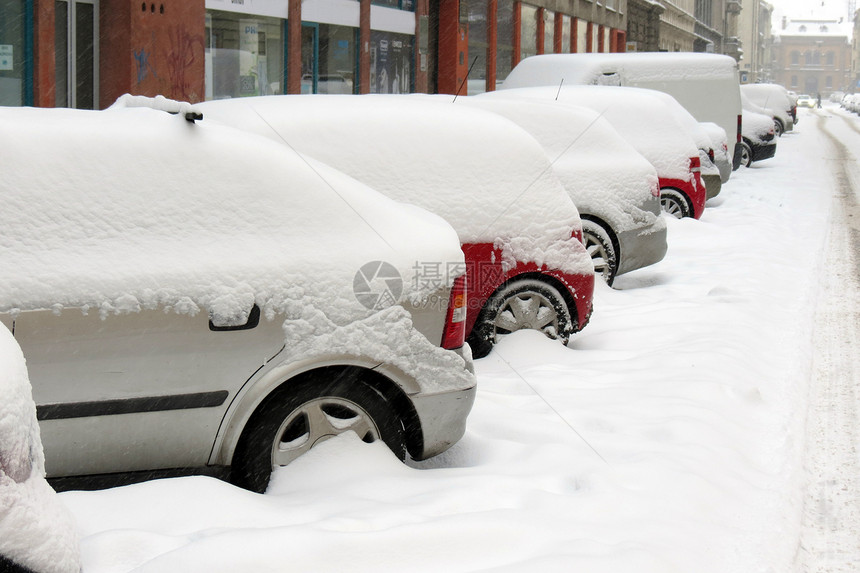 雪下汽车交通天气薄片运输冻结灾害气候车辆旅行风暴图片