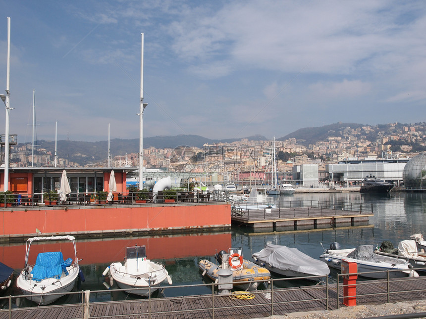 意大利韦奇奥热那亚港社论人士船舶港口商务起重机巡航避风港图片