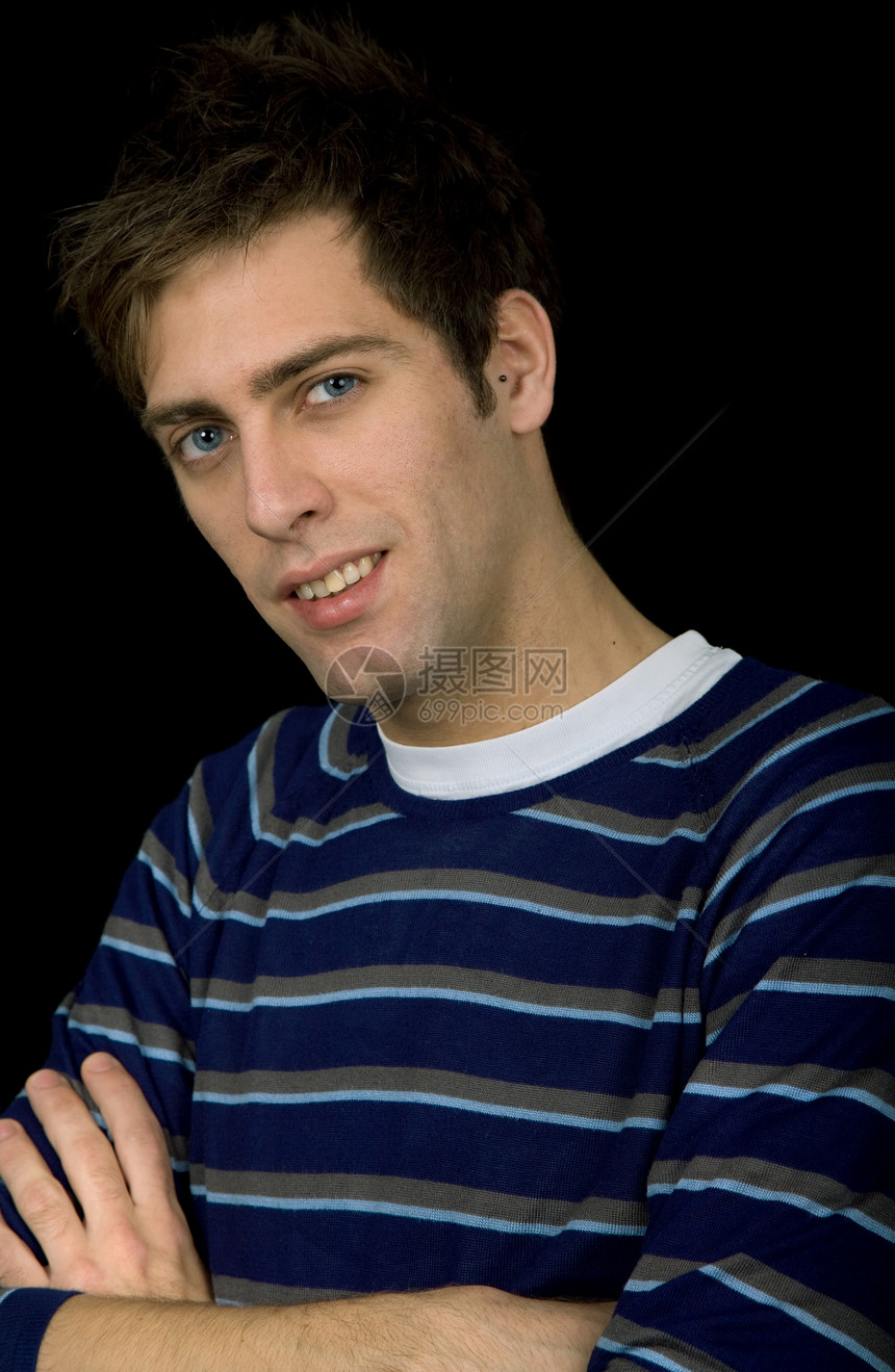 快乐衬衫白色男生男性黑色嘴唇姿势青年身体成人图片