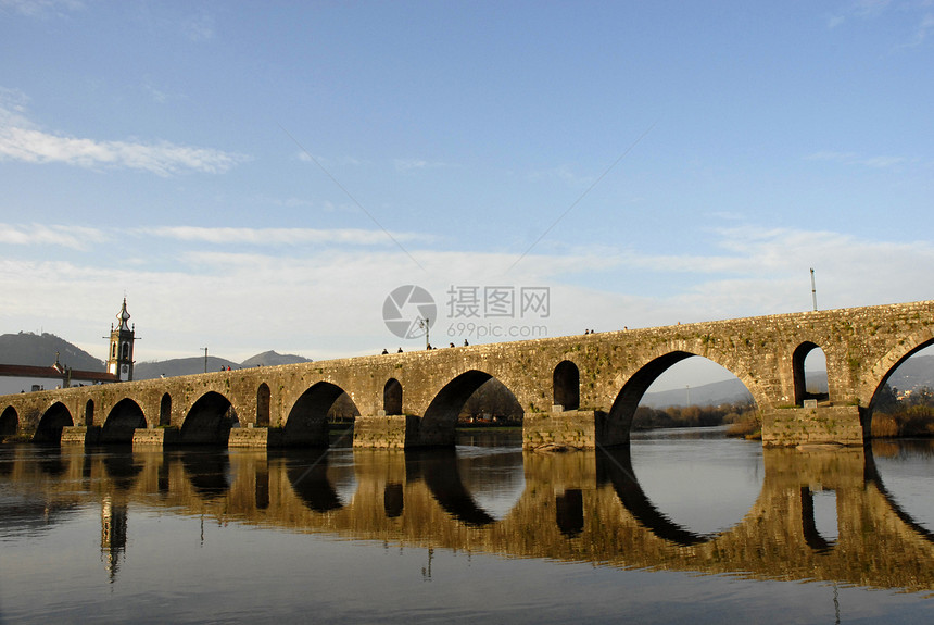 古代假期镜子历史建筑物日落传统乡村树木城市运输图片