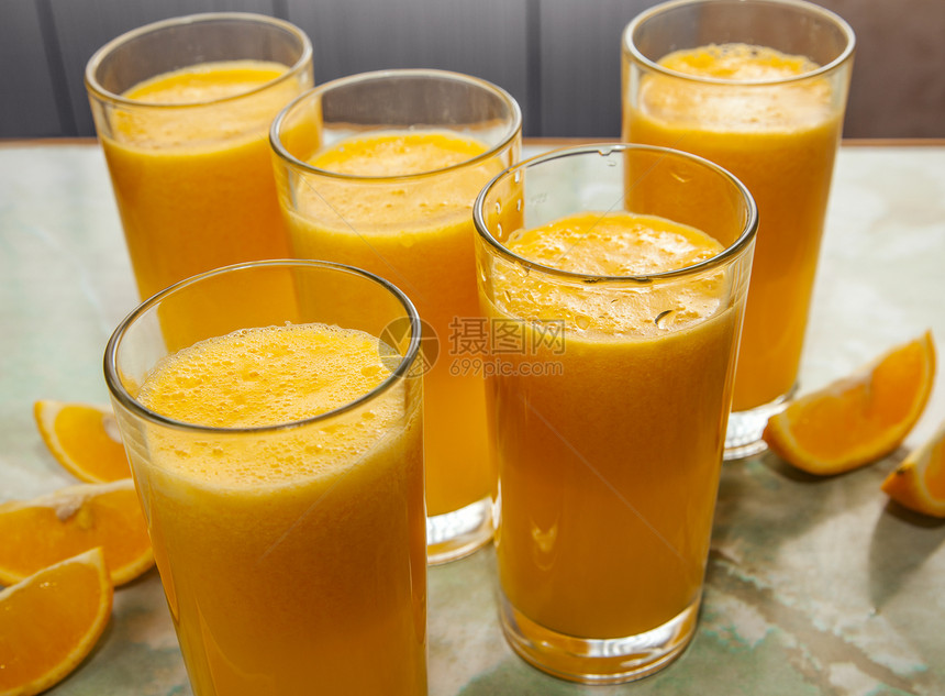 橙汁和水果液体饮食橙子工作室早餐食物水壶热带杂货店玻璃图片