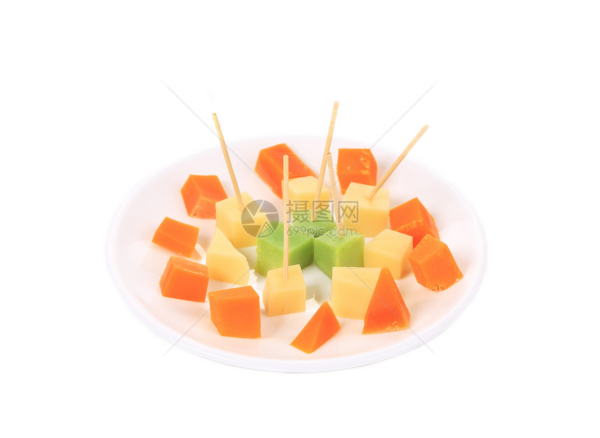 各种奶酪在盘子上模具拼盘小吃早餐白色木头蓝色美食大理石食物图片