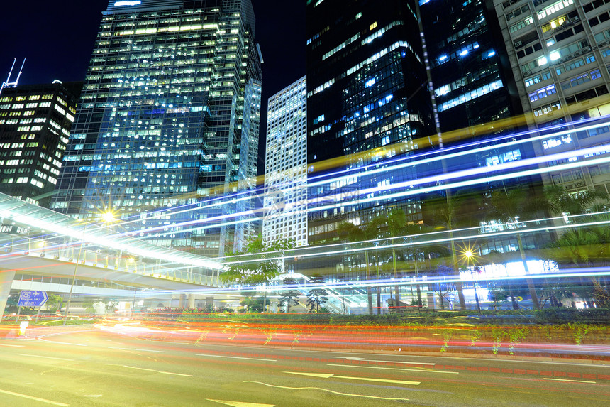 香港的快速移动交通摩天大楼公司商业城市踪迹建筑市中心运输建筑学速度图片