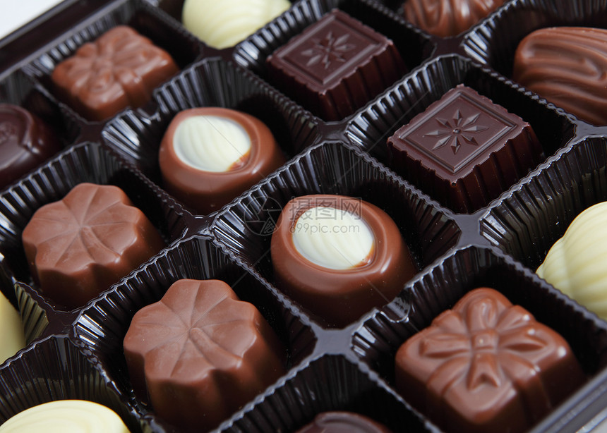 巧克力盒食物礼物甜点盒子棕色白色收藏美食牛奶糖果图片