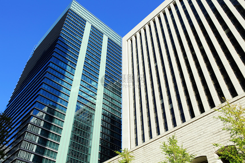 东京市金融区城市建筑金融蓝色高楼公司窗户天空商业景观图片