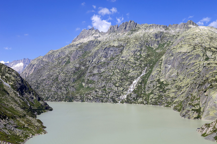 苏威湖旅行蓝色高山风景游客环境山脉旅游波浪天际图片