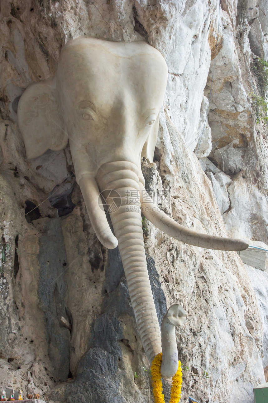泰国大象头雕塑中的雕塑图片