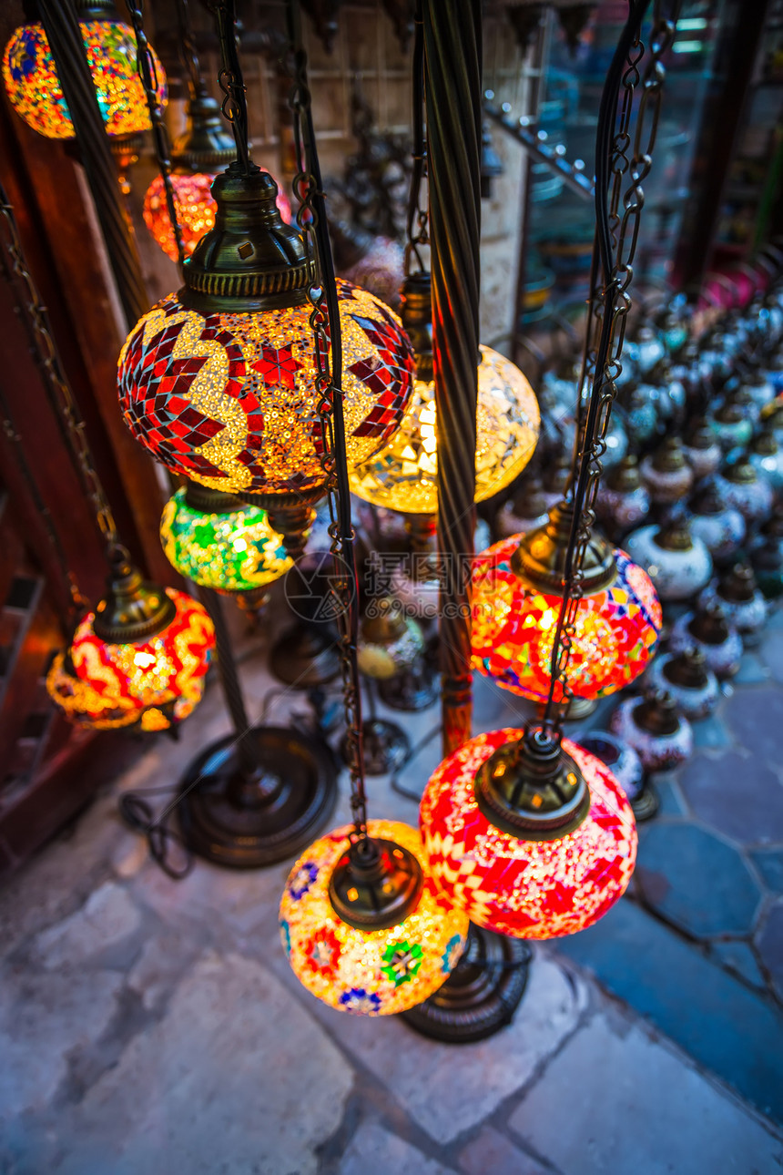 迪拜市的阿拉伯街道灯笼金属街道文化灯泡玻璃路灯艺术建筑学图片