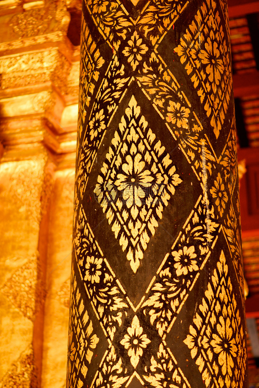 金金柱装饰品手工镜子竹子文化金子红色宝石艺术工作图片