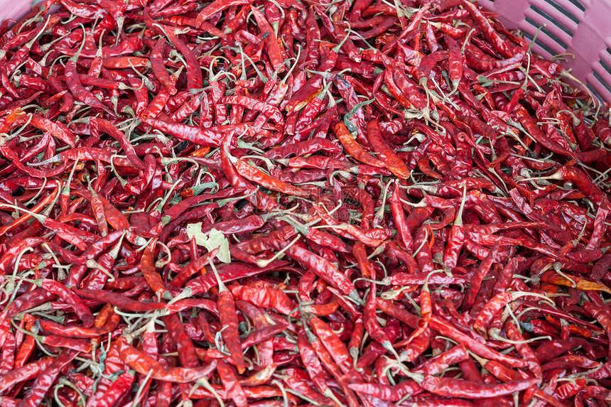 干红辣椒寒冷胡椒香料篮子蔬菜食物红色图片