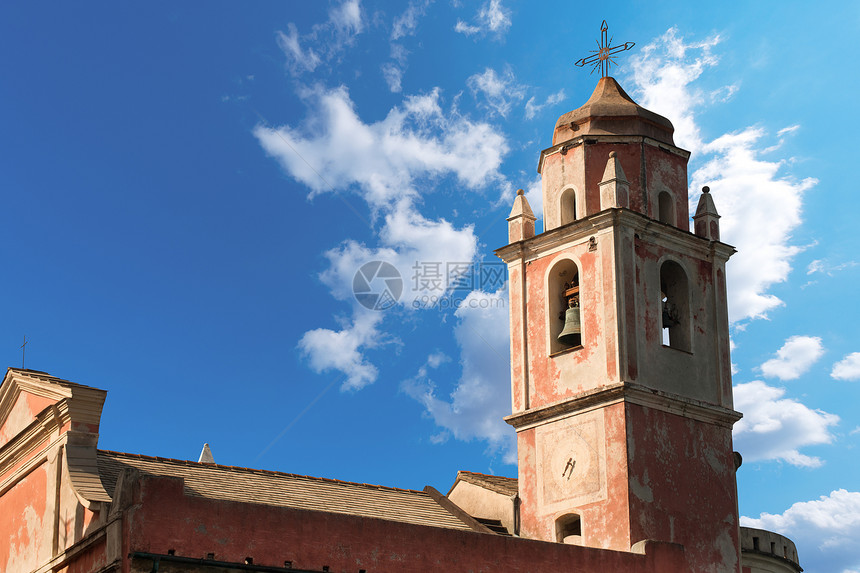 圣乔治教堂意大利特拉罗利古里亚旅游崇拜天空古董艺术村庄宗教游客吸引力蓝色图片