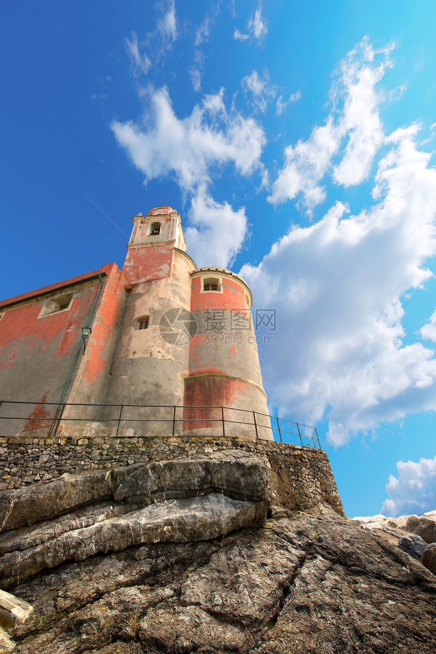 圣乔治教堂意大利特拉罗利古里亚石头村庄宗教游客建筑悬崖吸引力旅行艺术古董图片