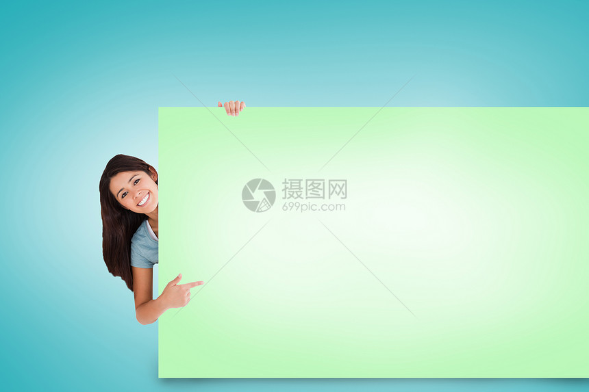 漂亮的黑褐色显示卡的复合图像插图床单女性快乐微笑女士绘图广告牌蓝色空白图片