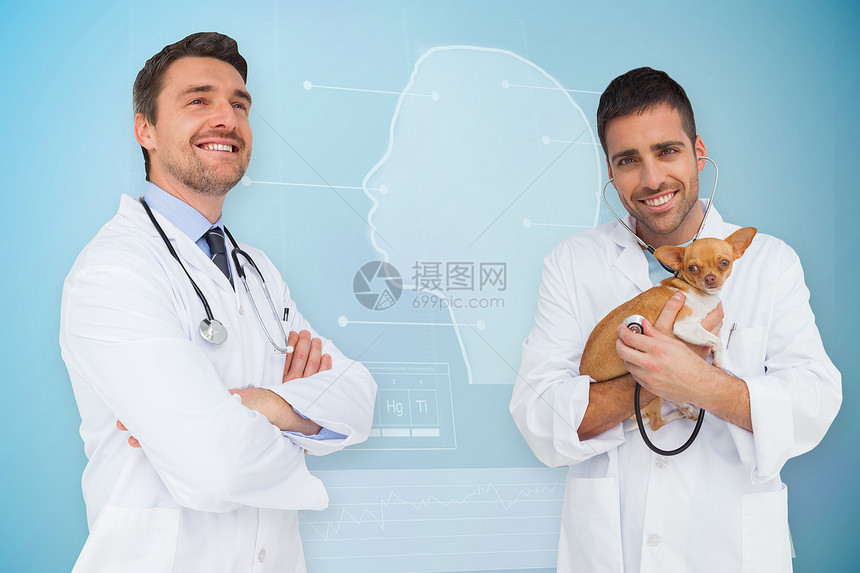 持有吉华华和医生的兽医综合图像界面诊断伙伴双臂绘图蓝色快乐工作服务微笑图片