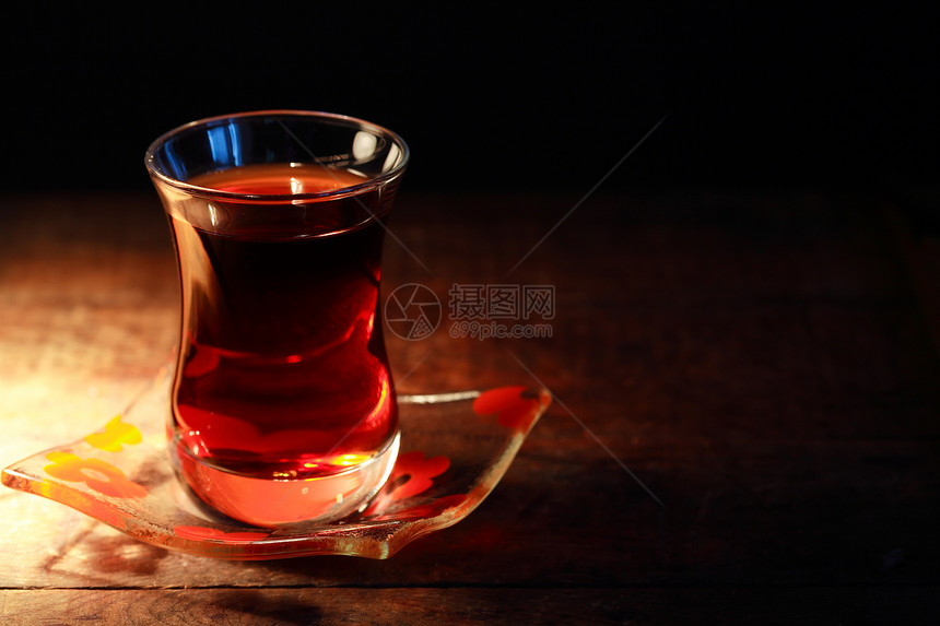 土耳其茶饮食杯子静物玻璃文化餐具饮料木头火鸡热饮图片