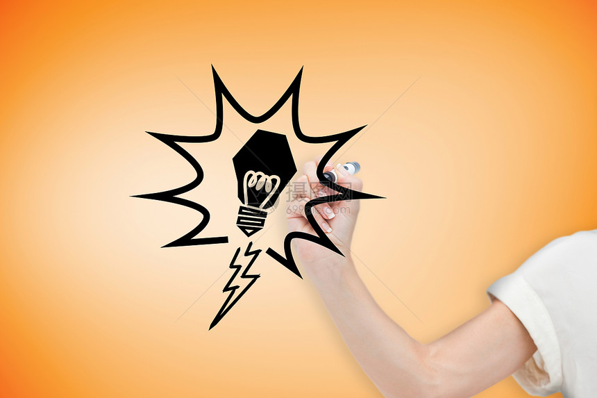 商业女画灯泡的复合图象数字人士计算机写作职业创新橙子绘图涂鸦专注图片