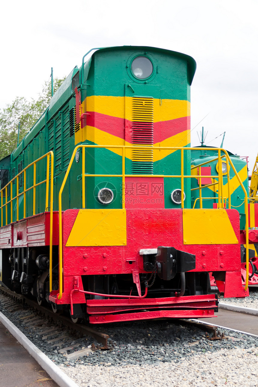 铁路公路火车壁板平台运输引擎教练车辆车站柴油机煤炭货车图片