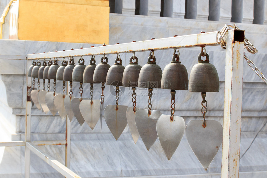 泰国寺庙小铃声旅行宗教旅游历史金子建筑学艺术古董青铜金属图片