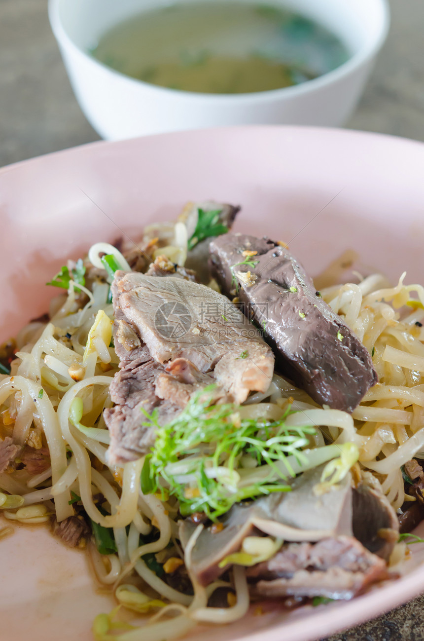 鸭面美食食物鸭子蔬菜面条图片