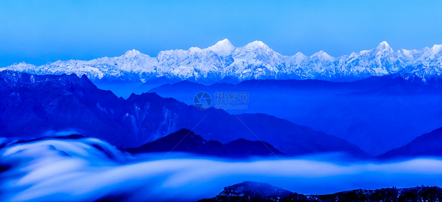 Minya Konka雪山日出天气山脉图片