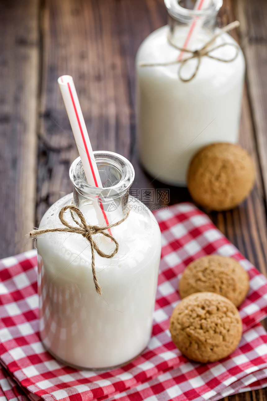 牛奶奶餐巾产品食物养分乡村乳白色营养瓶子桌子液体图片