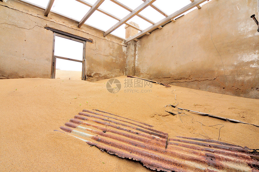 Kolmanskop 损耗的建筑结构纳米布孤独沙丘干旱衰变废墟沙漠房子风景图片