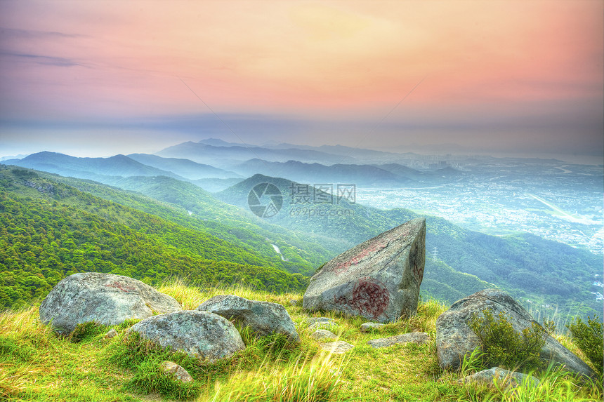 香港山地风景日落季节森林天堂生态草地国家植物薄雾太阳天空图片