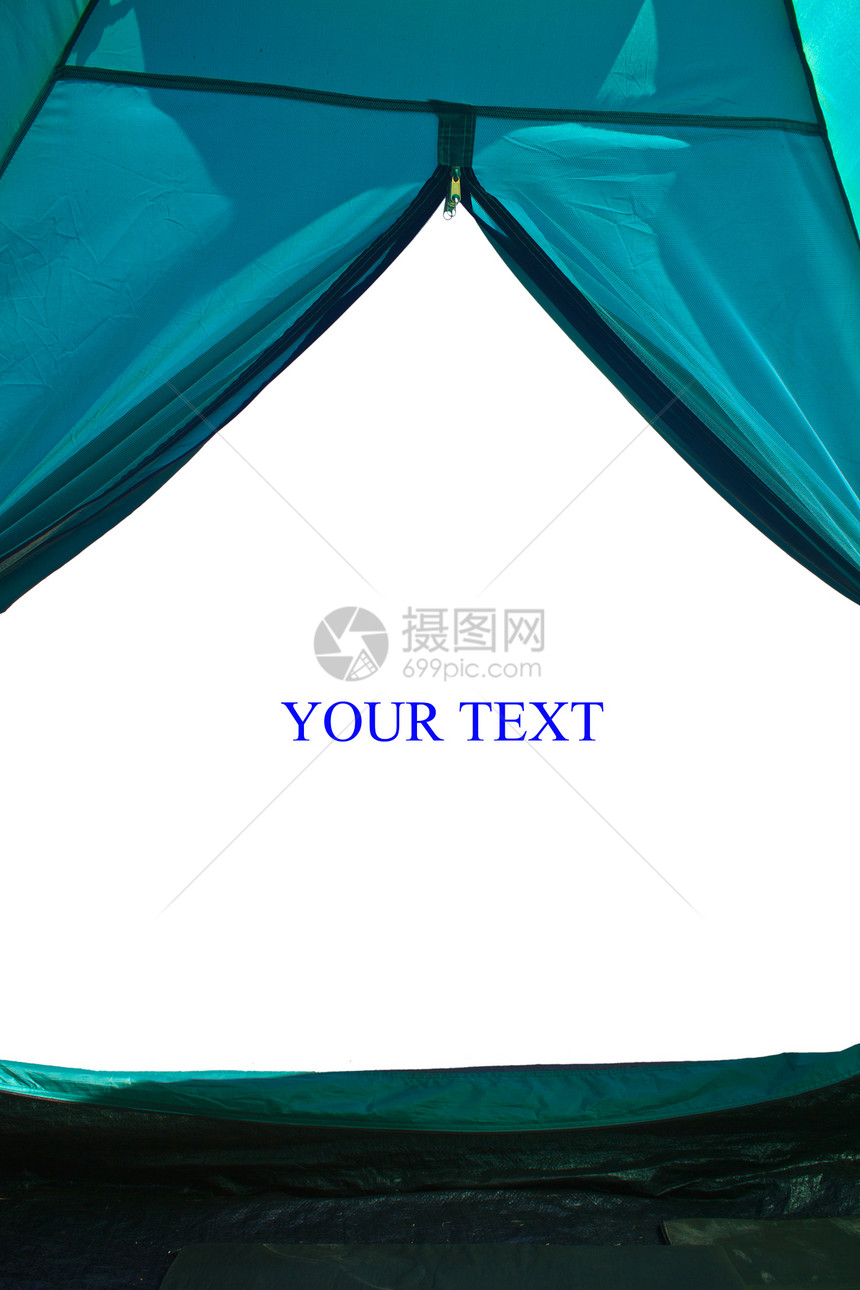 从观光帐篷到白色背景的视图旅行蓝色场景庇护所窗户远足森林假期天空草地图片