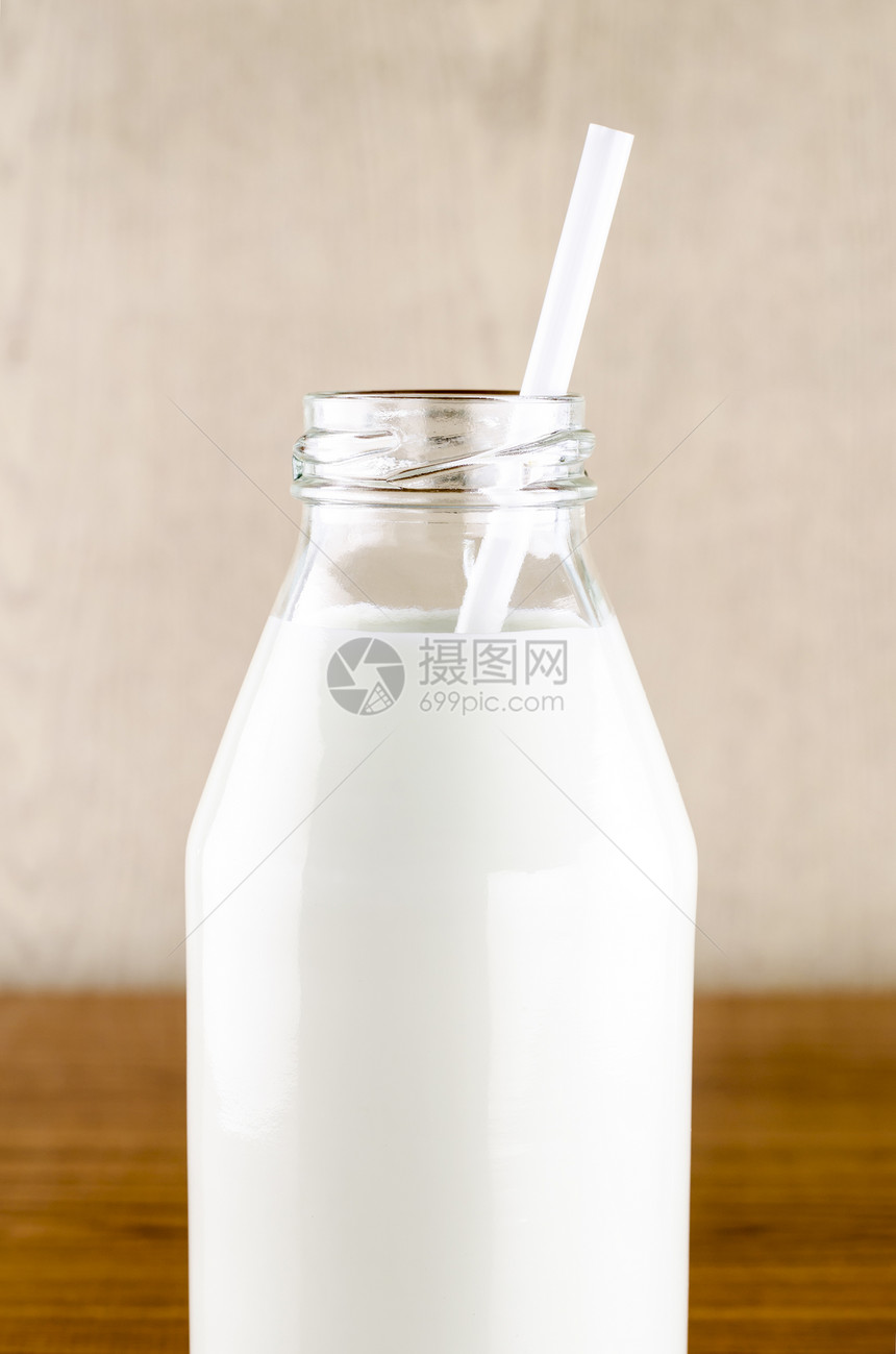 瓶子里装牛奶的麦草玻璃农场送货小吃生活食物奶制品奶工饮食活力图片