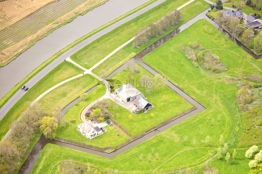 在荷兰典型的从上到下的荷兰农场查看 荷兰图片