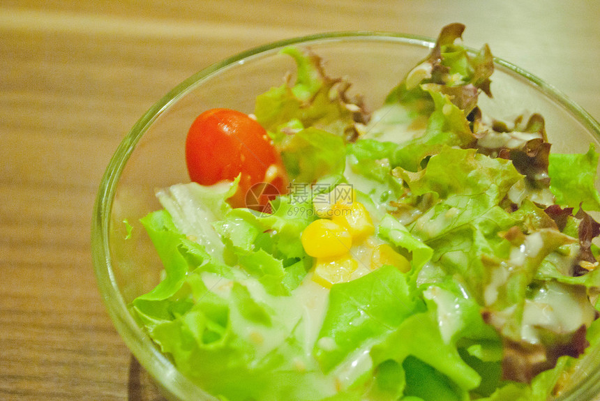 蔬菜沙拉玻璃食品绿色营养食物叶子饮食红色图片