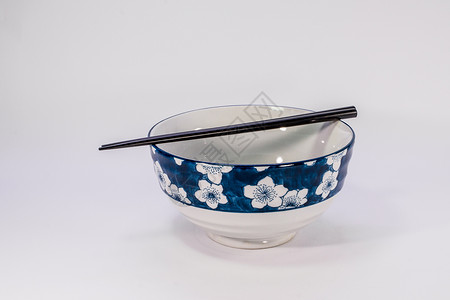 碗和筷子面条白色蓝色食物制品陶瓷厨房背景图片