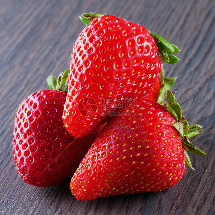 草莓饮食活力叶子浆果红色绿色蔬菜种子食物水果图片