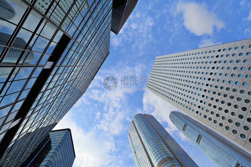 办公大楼前外天空城市商业景观高楼摩天大楼办公室建筑场景天际图片