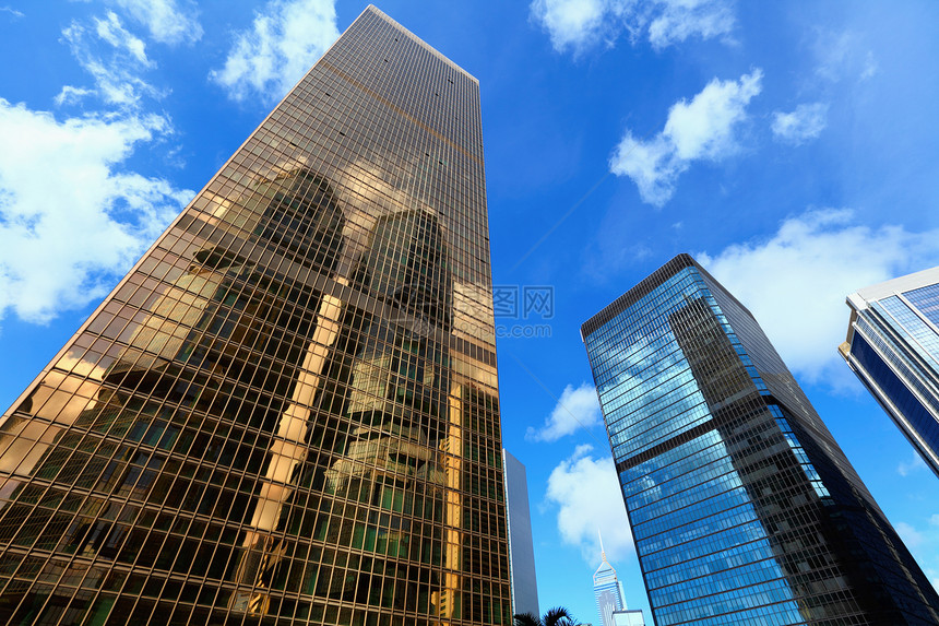 香港办公楼大楼玻璃蓝色财富银行窗户反射步道生活市中心天空图片