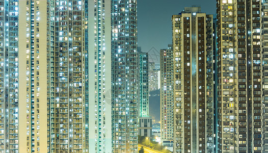 晚上在香港的包装大楼背景图片
