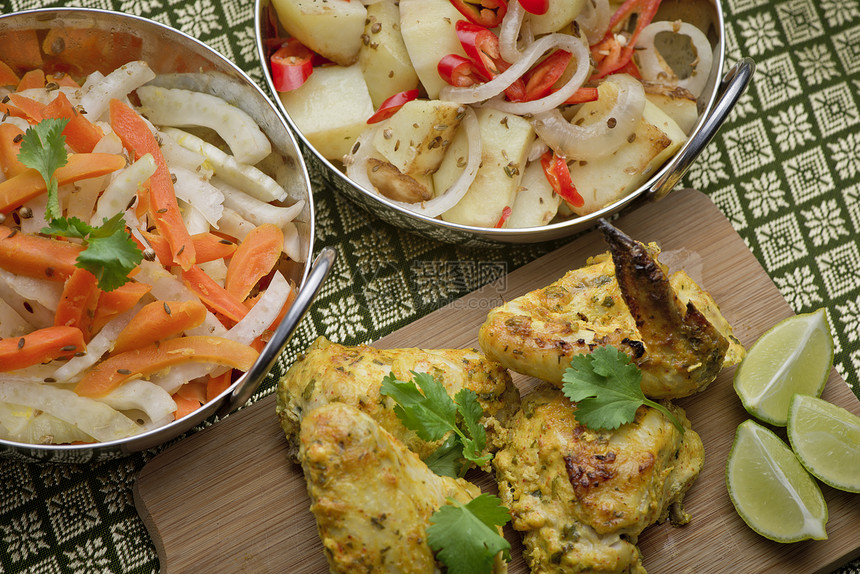 印度山鸡土豆餐厅食物蔬菜美食香菜盘子烧烤辣椒香料图片