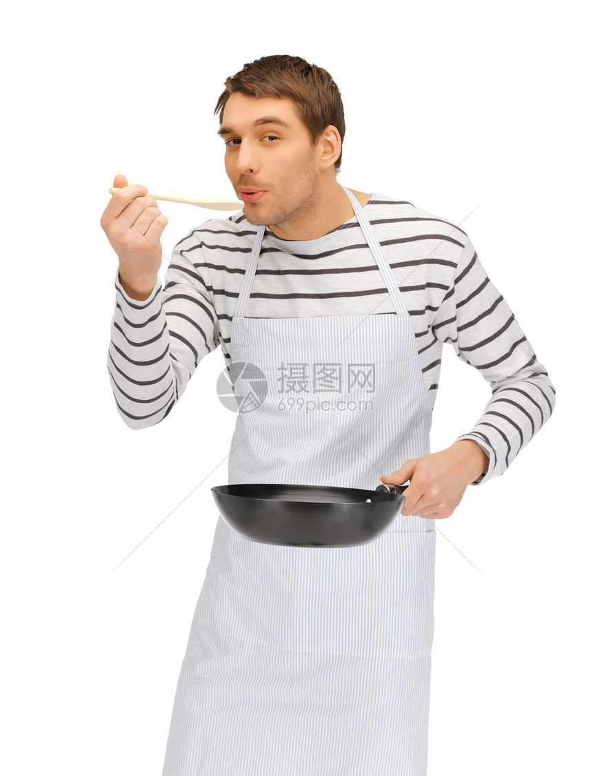 长得英俊的 有锅和勺子的男人平底锅衬衫快乐微笑围裙伙计绅士烹饪小伙子首席图片