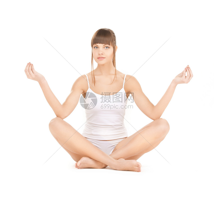 妇女练瑜伽卫生运动女孩训练微笑活力调息姿势练习女性图片